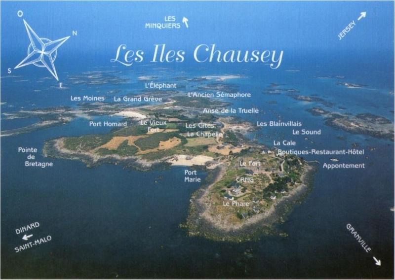 Gite Baie Bonheur Genêts エクステリア 写真